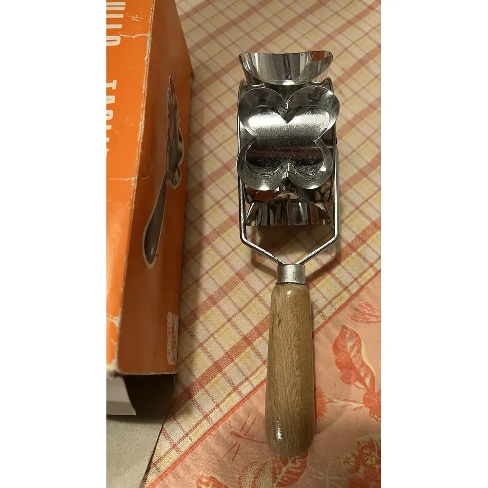 Vintage Italy Rolling Cookie Roller Cutter Metal Wooden Handle 6 Shapes Biscotti